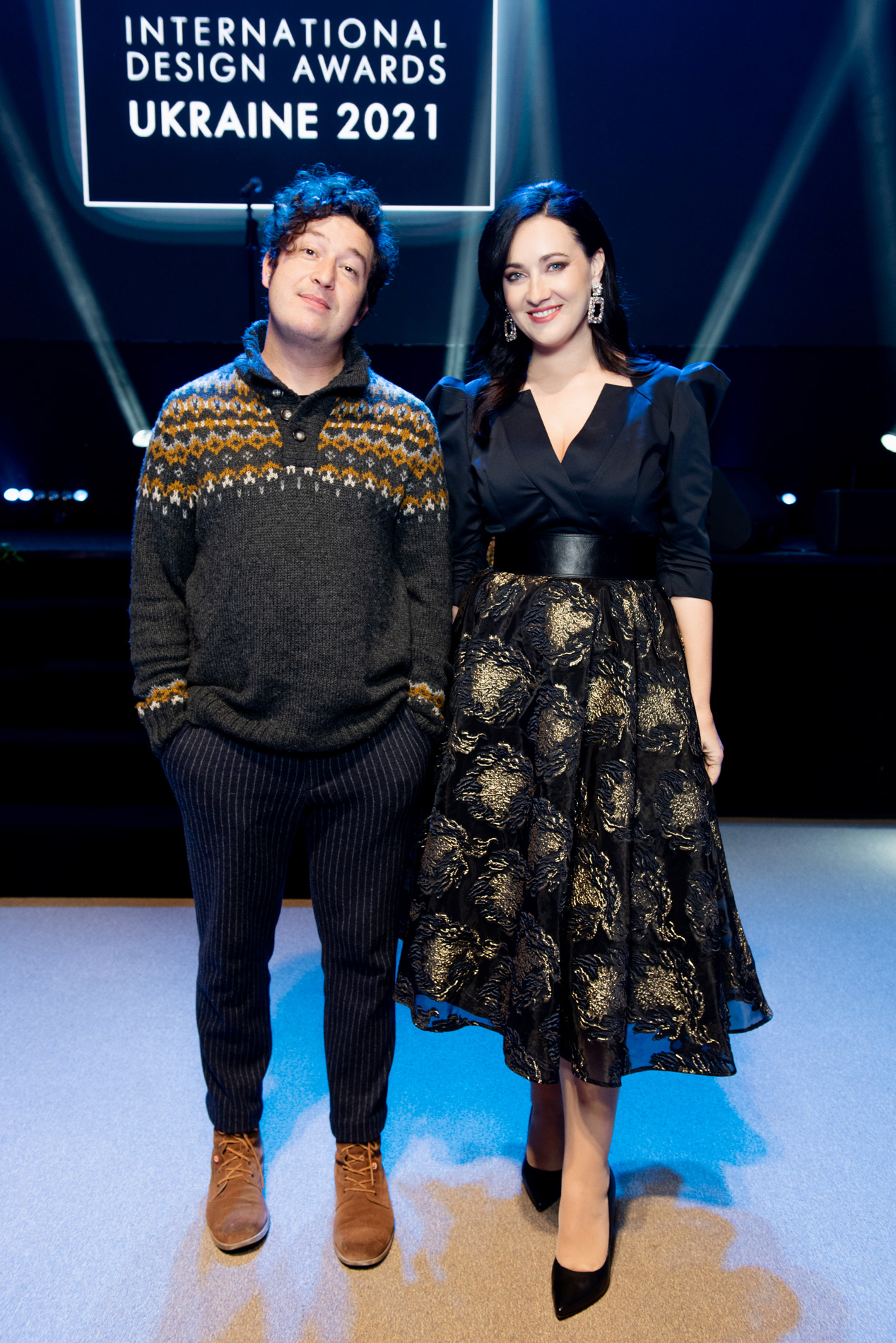 Стильна Соломія Вітвіцька зачарувала фігурою на червоній доріжці міжнародної премії (фото)